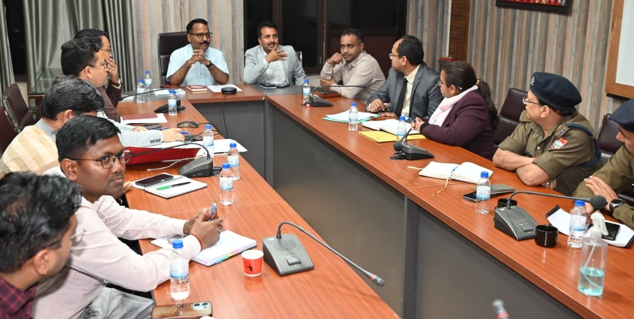 बनभूलपुरा रेलवे अतिक्रमण मामला: 20 से 31 मार्च तक लगेंगे पुनर्वास शिविर, 5300 परिवारों तक पहुंचेगी टीम